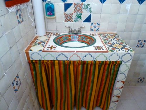 Talavera bathroom sink and counter