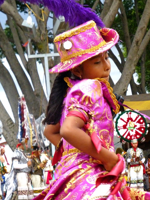 Doña Marina dancing the dance.